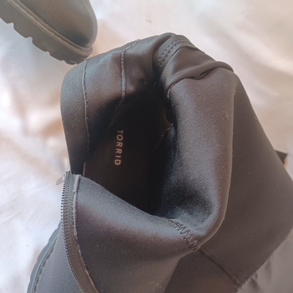 Torrid Corset Back Boots Black Vegan Leather Over The Knee Extra Wide 7.5WW - Picture 11 of 11